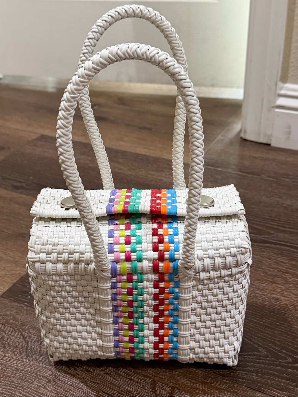 EUC handmade plastic straw bag multi color - Picture 10 of 10